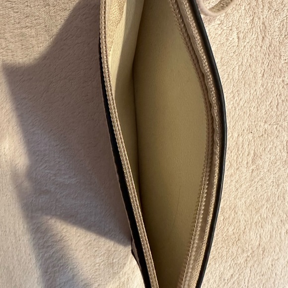 Hand wallet - Picture 2 of 2